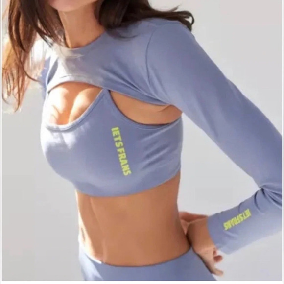 NWT Urban Outfitters|| IETS Frans sport Sammie seamless shrug. - Picture 1 of 8